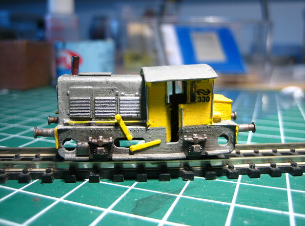 N SIK locomotor 200-300 met schade -statisch model in Smoothest Fine Detail Plastic