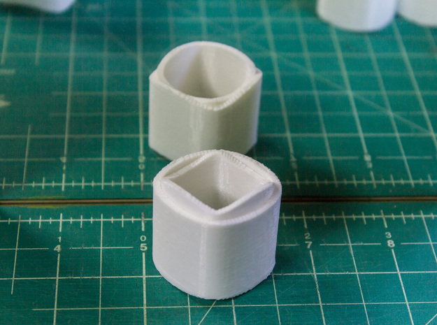 Ambiguous Cylinders : Nesting Cylinders in White Natural Versatile Plastic