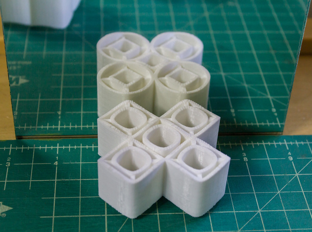 Ambiguous Cylinders : Concentrics in White Natural Versatile Plastic