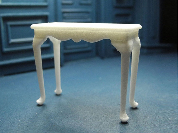 1:24 Queen Anne Fancy Console Table, Medium in White Natural Versatile Plastic