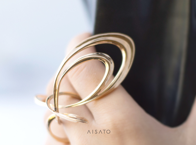 Knocco Ring in Polished Brass