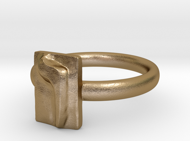 06 Vav Ring in Polished Gold Steel: 7 / 54