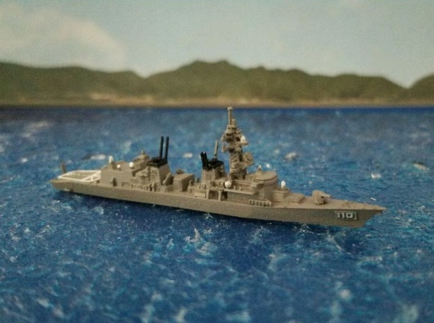 1/2000 JS Takanami-class destroyer in Smooth Fine Detail Plastic