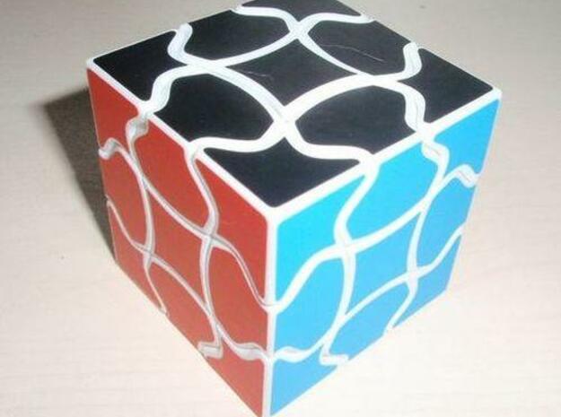 Fluffy Cube in White Natural Versatile Plastic