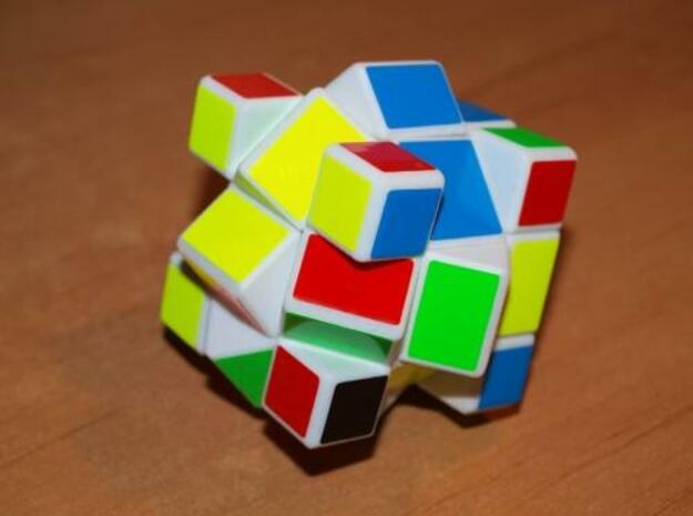 Makarov Cube - magnet in White Natural Versatile Plastic