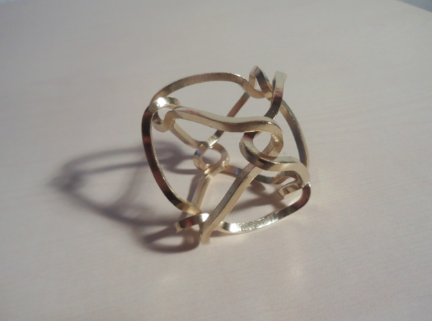 Octahedral knot (Square) in Natural Brass: Medium