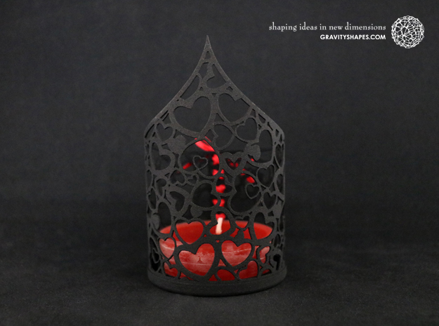 Pointed tealight holder with hearts