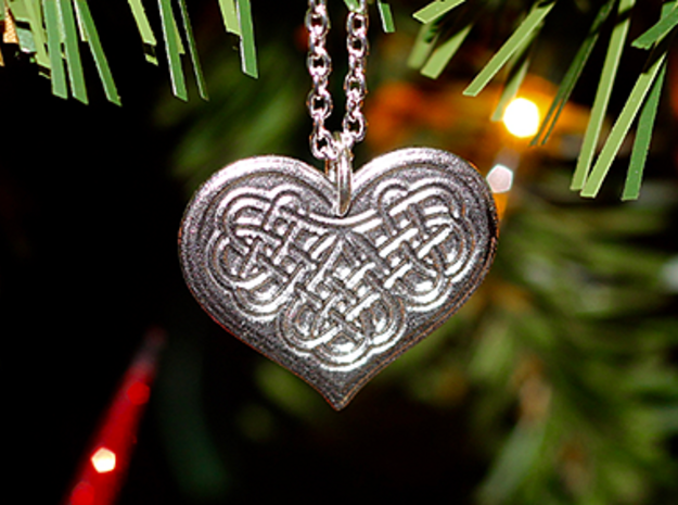 Celtic Shamrock Heart Pendant in Natural Silver