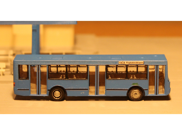 Ikarus 415 Stadtbus dreitürig original in Smooth Fine Detail Plastic