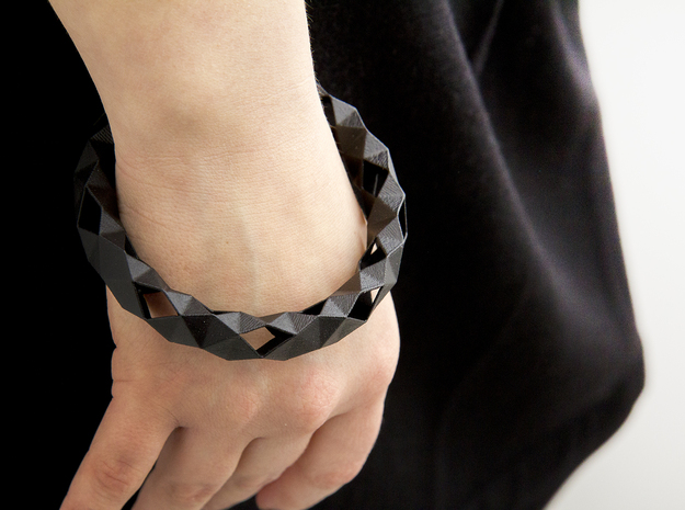 Medium Size - Polygonal Bracelet in Black Natural Versatile Plastic
