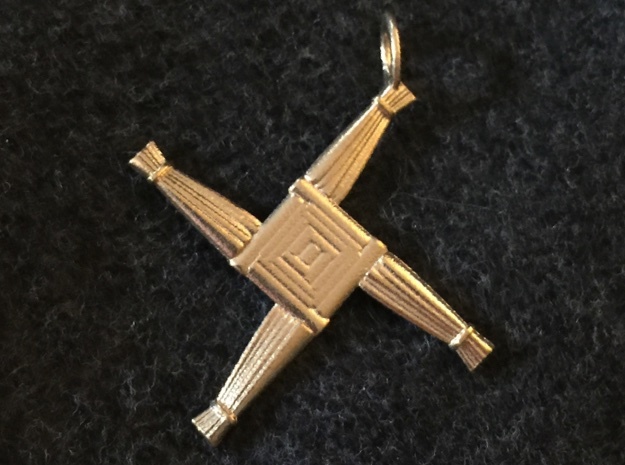 Brigid's Cross pendant in Natural Brass